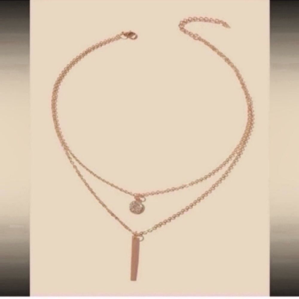 New Rhinestone Round Necklace - Picture 4 of 6